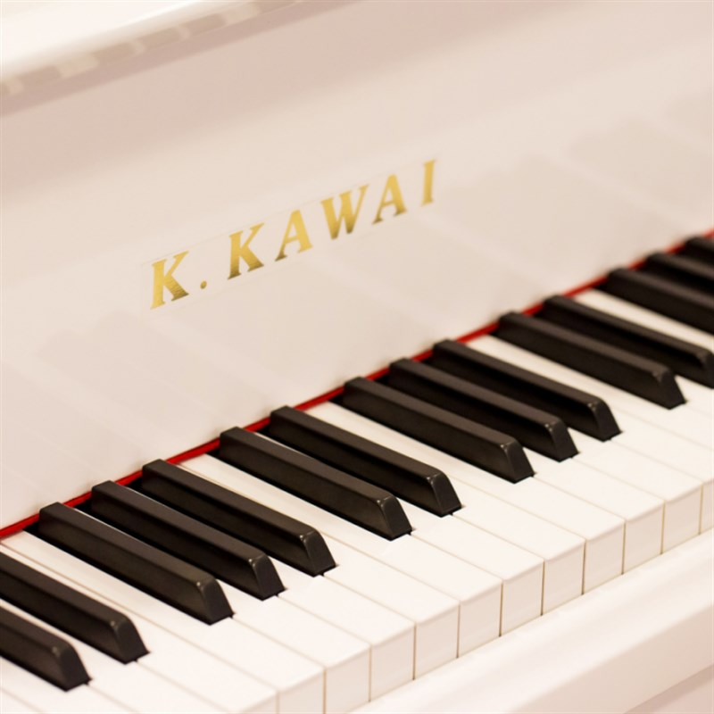 KAWAI GM-10K WH/P Kuyruklu Piyano