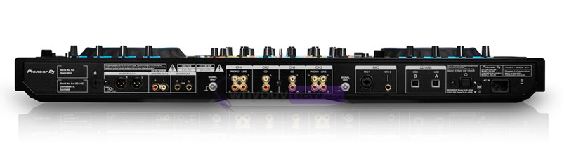Pionner DDJ-RZ 4-channel controller for rekordbox dj