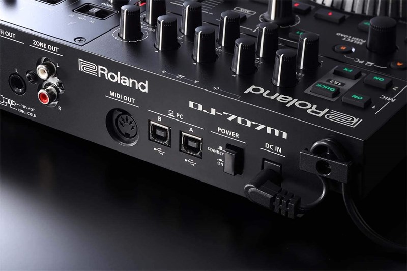 ROLAND DJ-707M DJ Kontrol Ünitesi