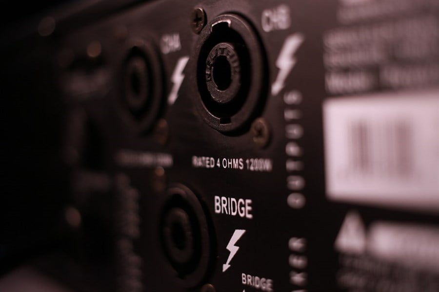 Servo PL 2400 2x1200W Power Amplifier