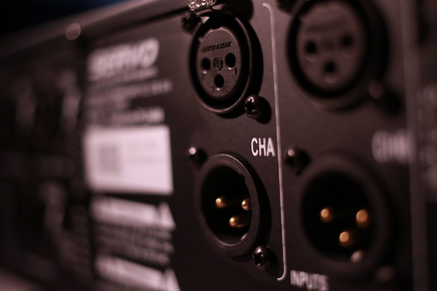Servo PL 2400 2x1200W Power Amplifier