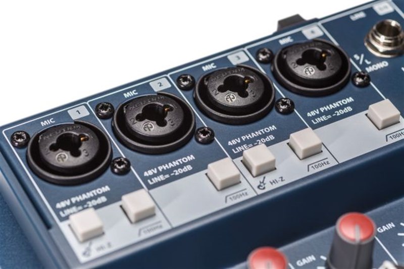 Soundcraft Notepad 12FX Small-format Analog Mixing Console with USB I/O and Lexicon Effects