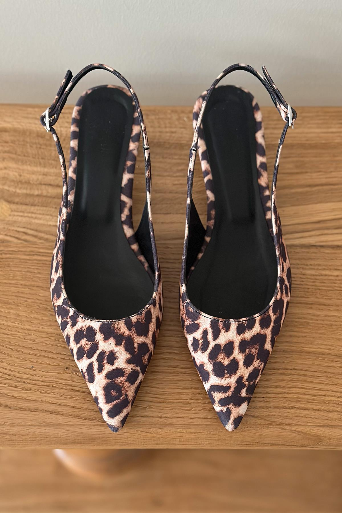 AURA LEOPAR KUMAŞ AYAKKABI LEO