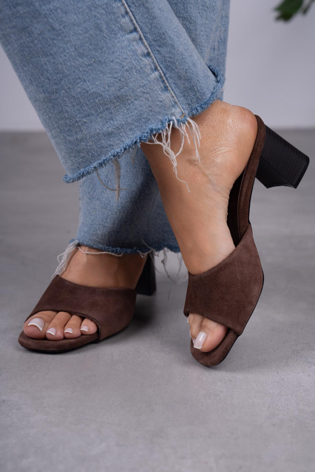 BLOCK KOYU KAHVE SÜET TERLİK KAHVE