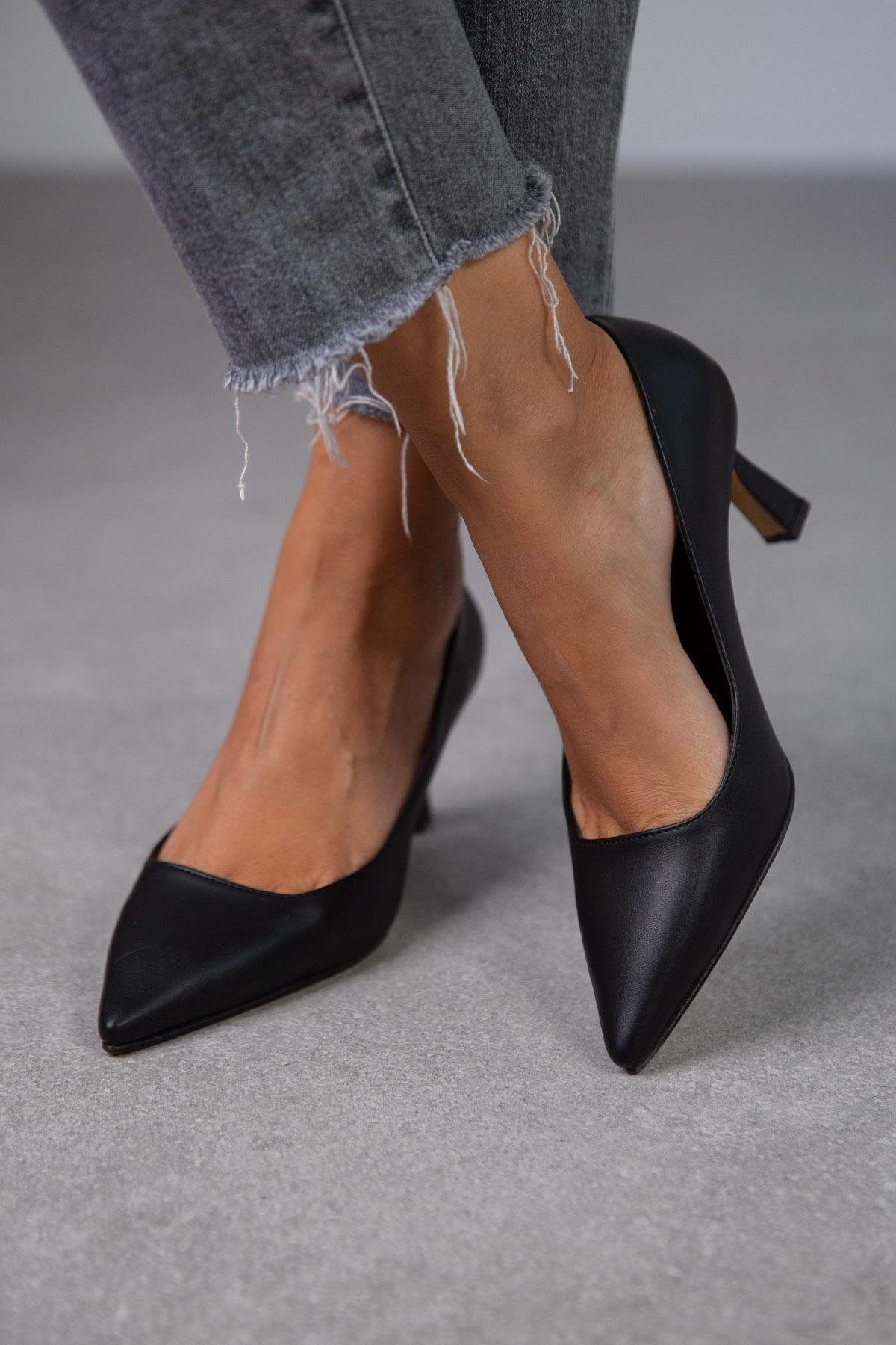 BLUSH SİYAH DERİ STİLETTO SİYAH DERİ