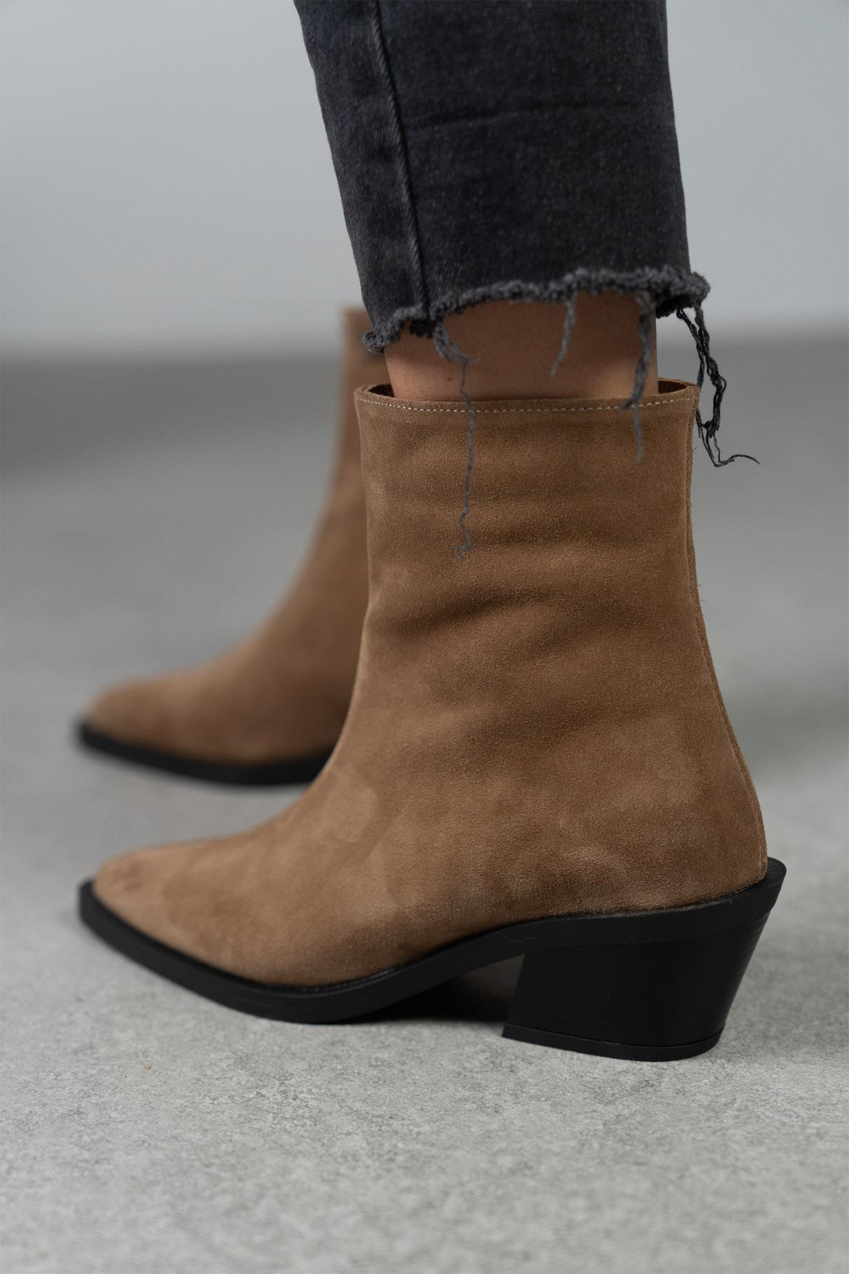 BONNY AÇIK KAHVE SÜET BOT KAHVE