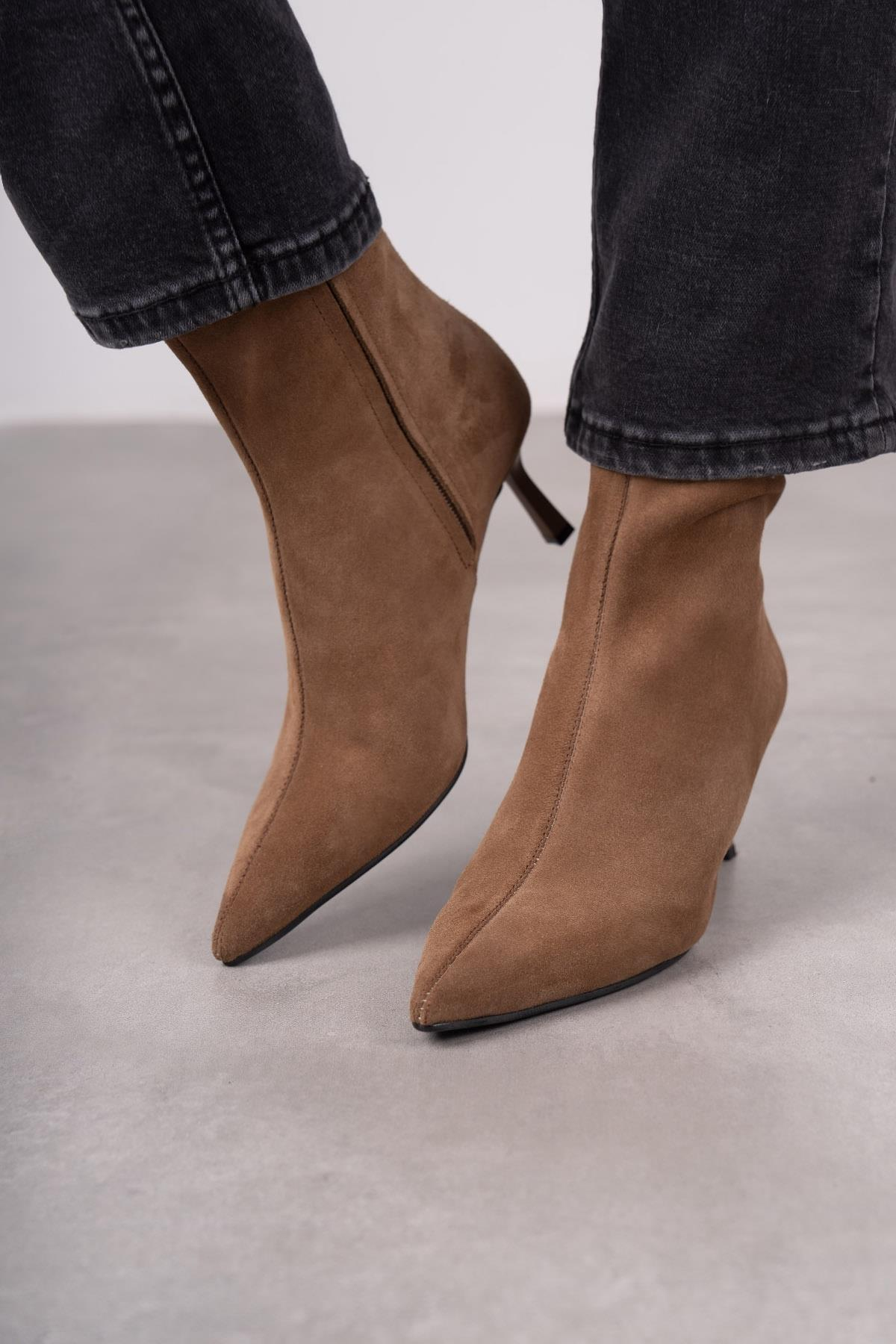 CAMİLİA AÇIK KAHVE SÜET BOT KAHVE