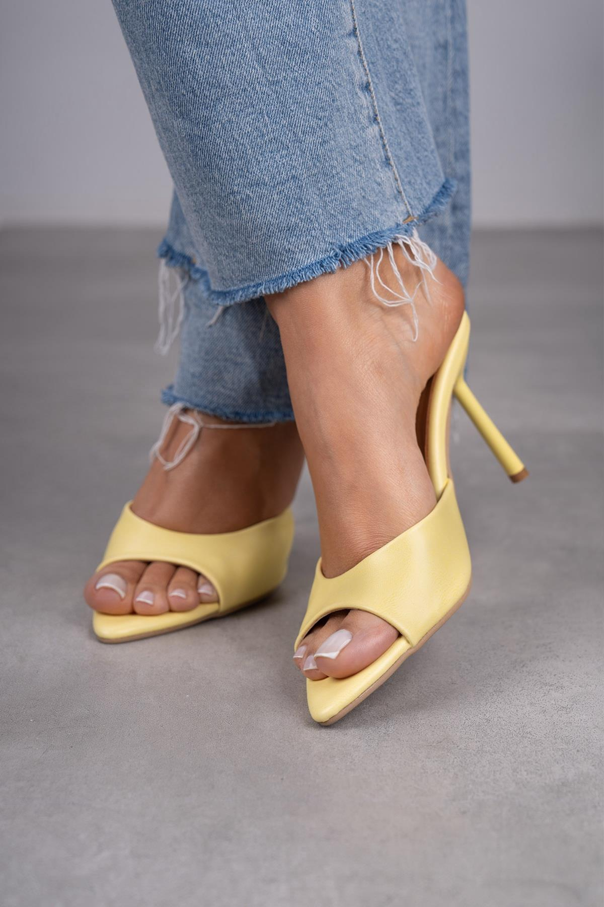 CARMEN SARI TERLİK SARI