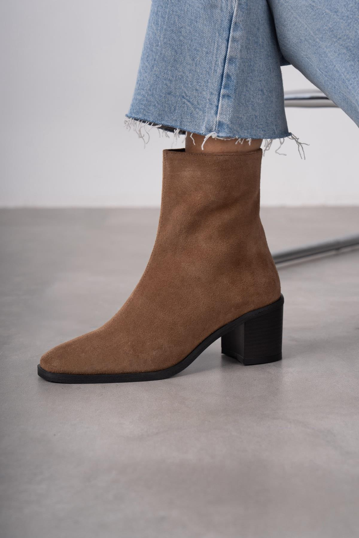 ELENOR AÇIK KAHVE SÜET BOT KAHVE