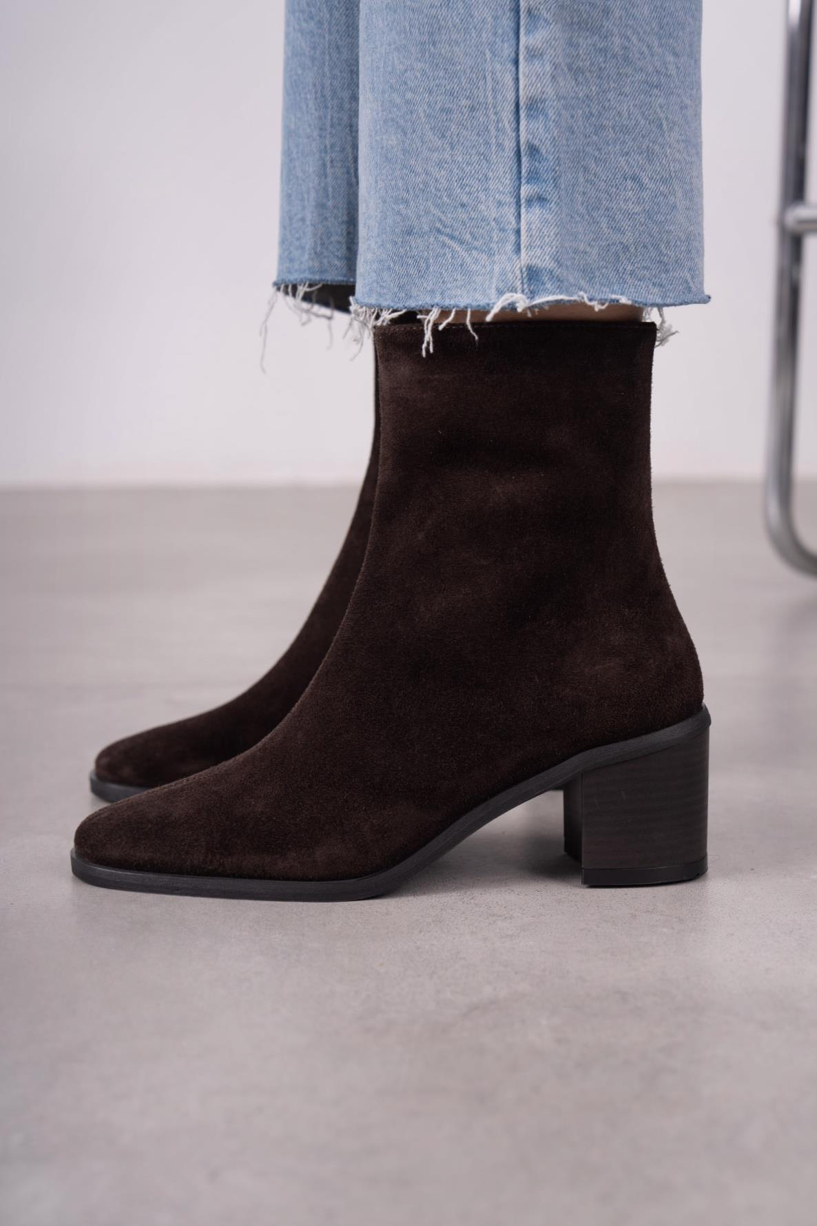 ELENOR KOYU KAHVE SÜET BOT KAHVE