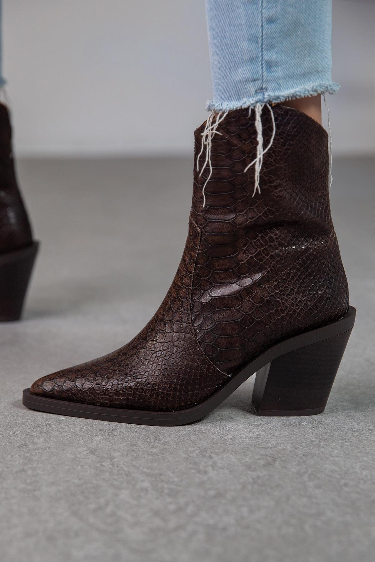 ESCAPE KAHVE KROK KOVBOY KAHVE