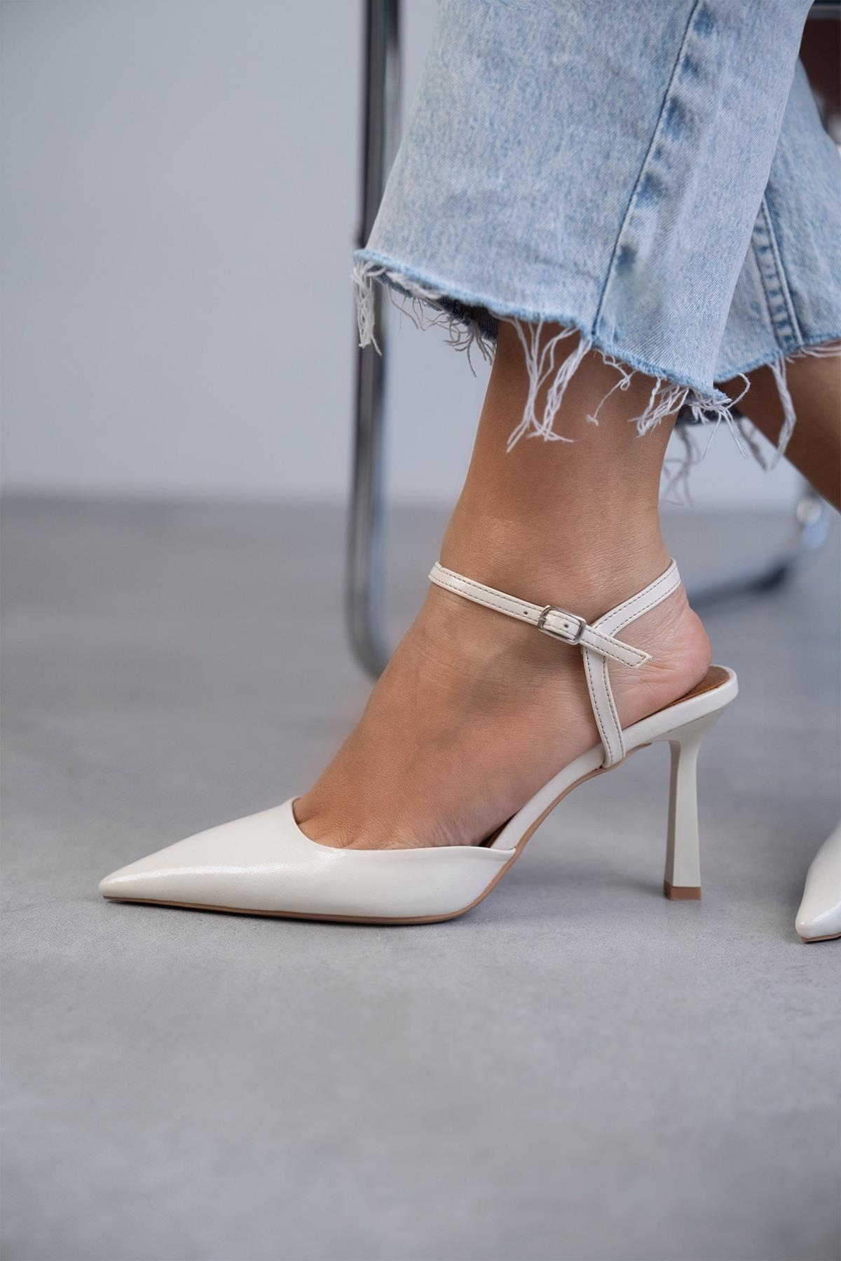 JENNY EKRU STİLETTO KEMİK