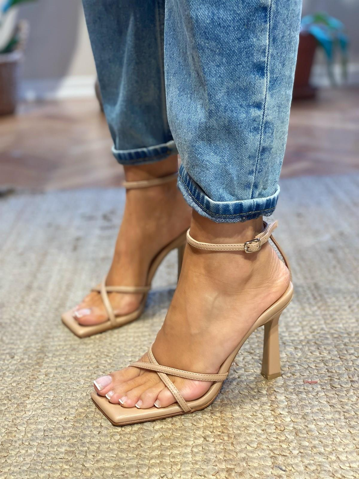 KELLY NUDE SANDALET TEN