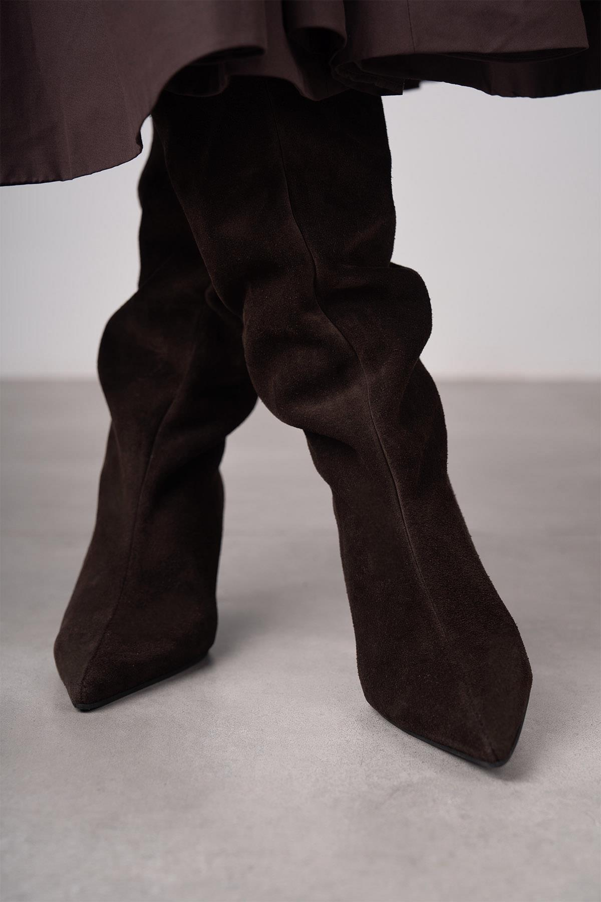 LİZA KOYU KAHVE SÜET ÇİZME KAHVE