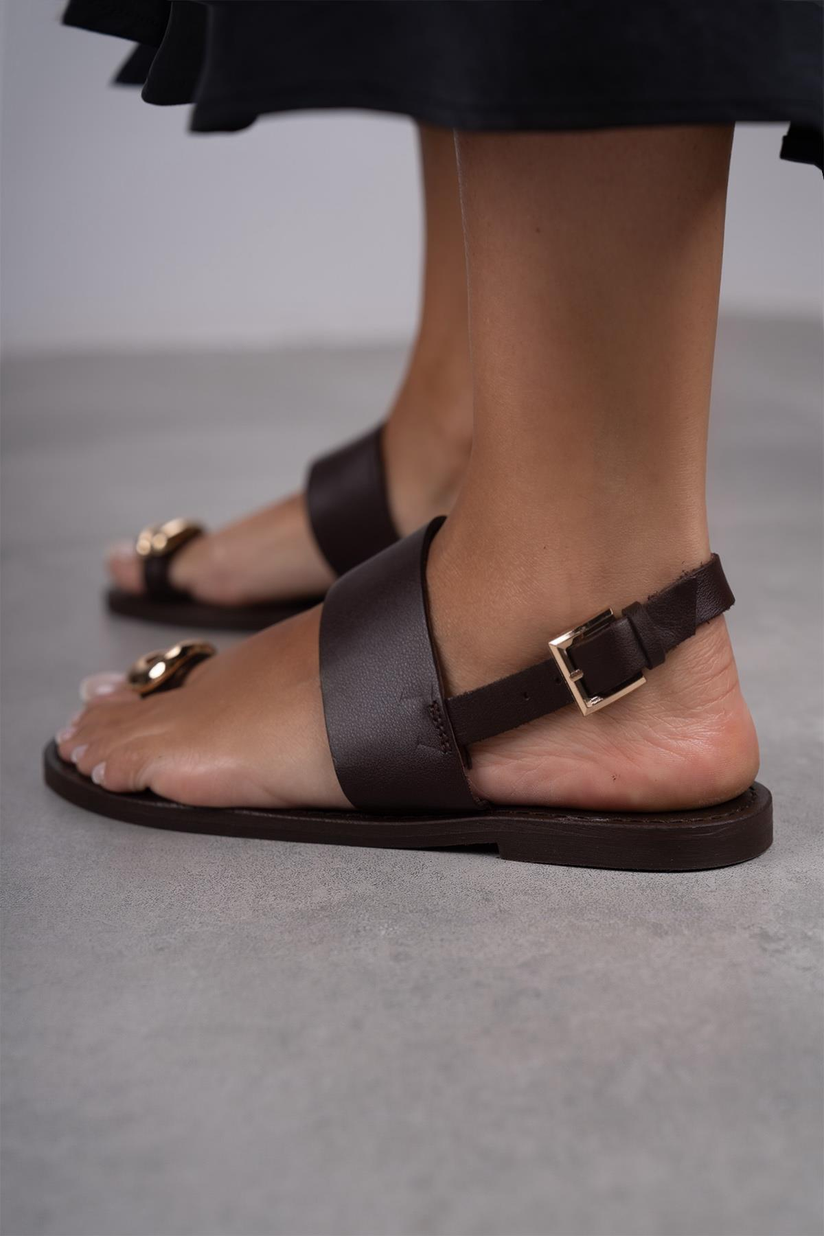 PETRA KAHVE DERİ SANDALET KAHVE