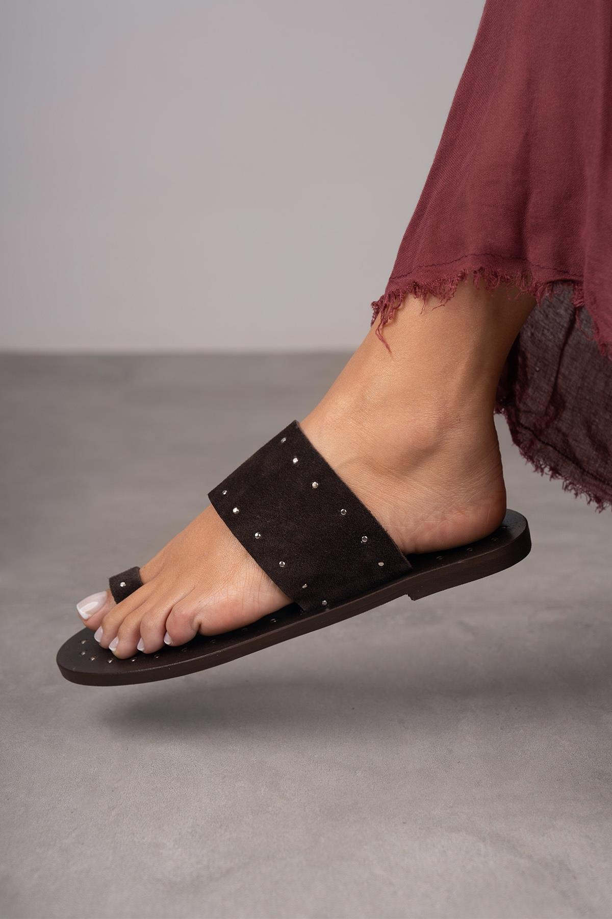 SANDRA KOYU KAHVE SÜET TERLİK KAHVE