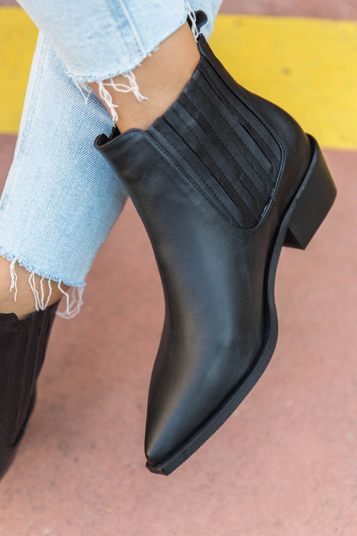 SANTA SİYAH DERİ BOT SİYAH DERİ