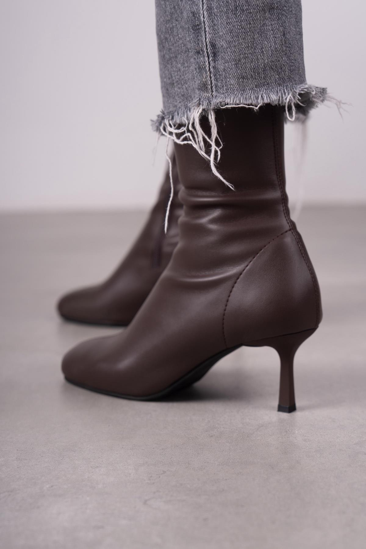 SERA STREÇ KAHVE DERİ BOT KAHVE