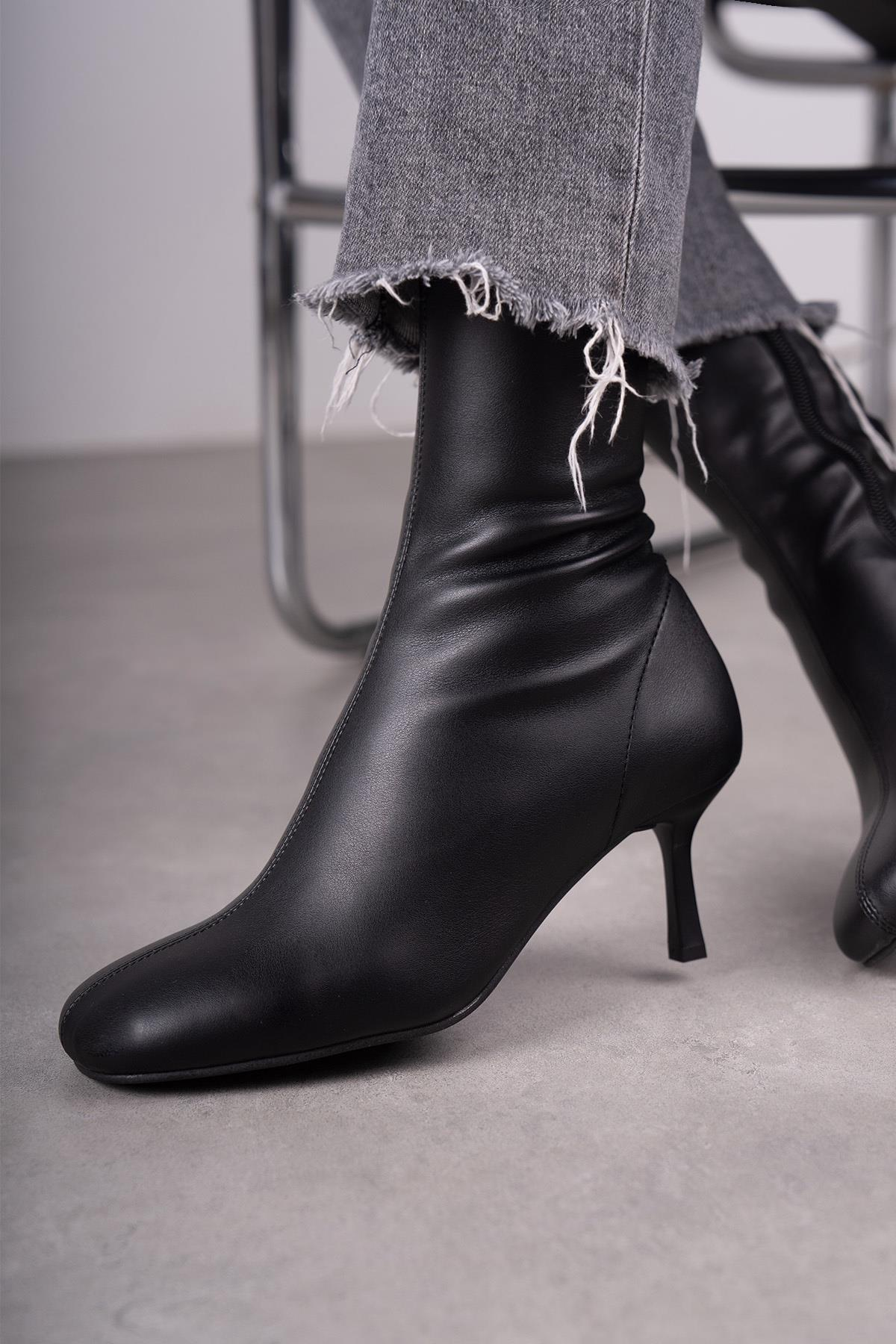 SERA STREÇ SİYAH DERİ BOT SİYAH DERİ