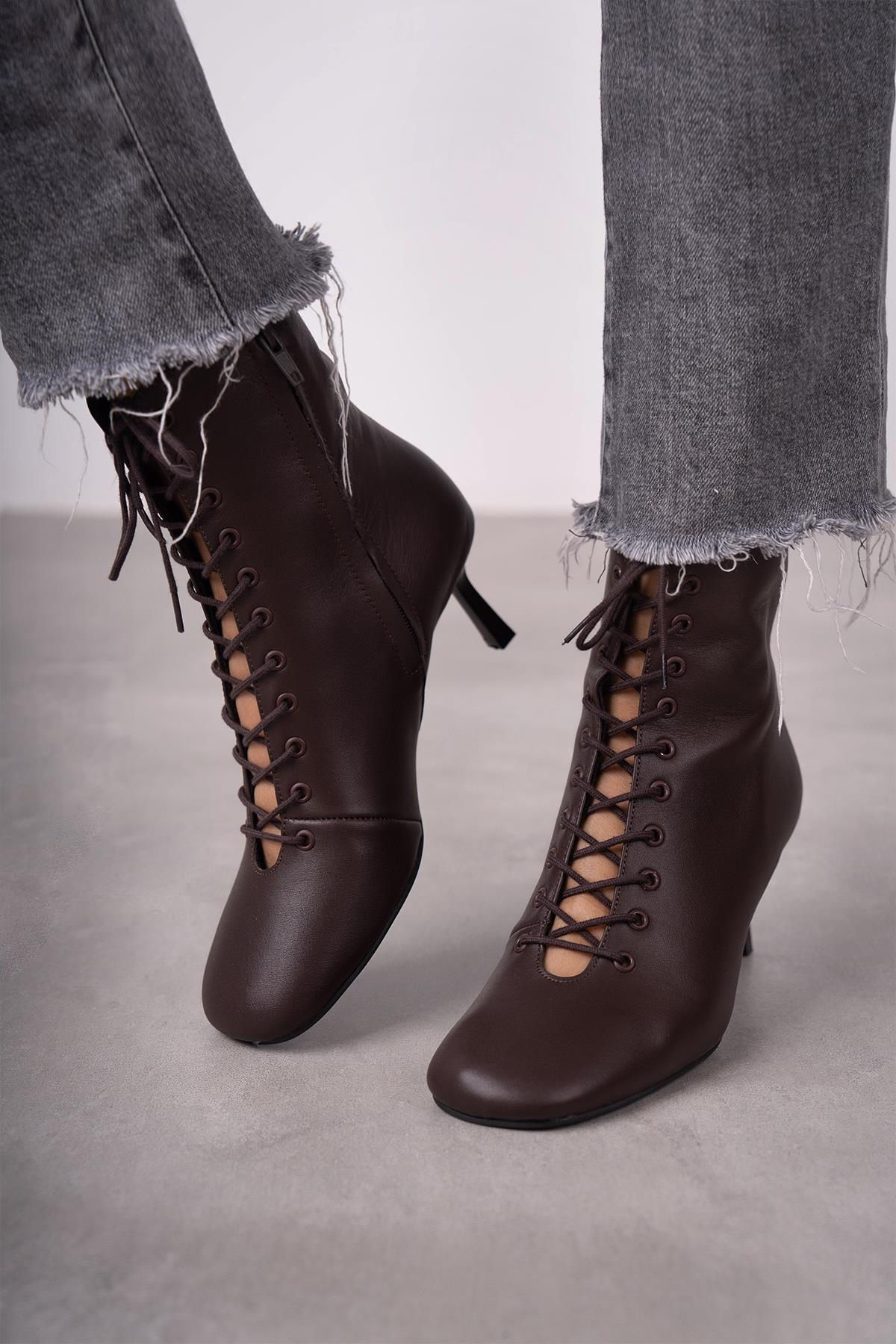 SİLVA KAHVE DERİ BOT KAHVE