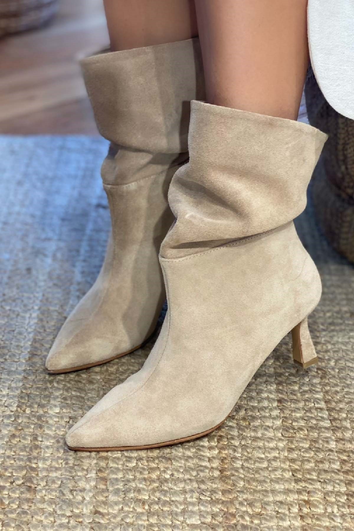 TİNA BEJ SÜET BOT BEJ