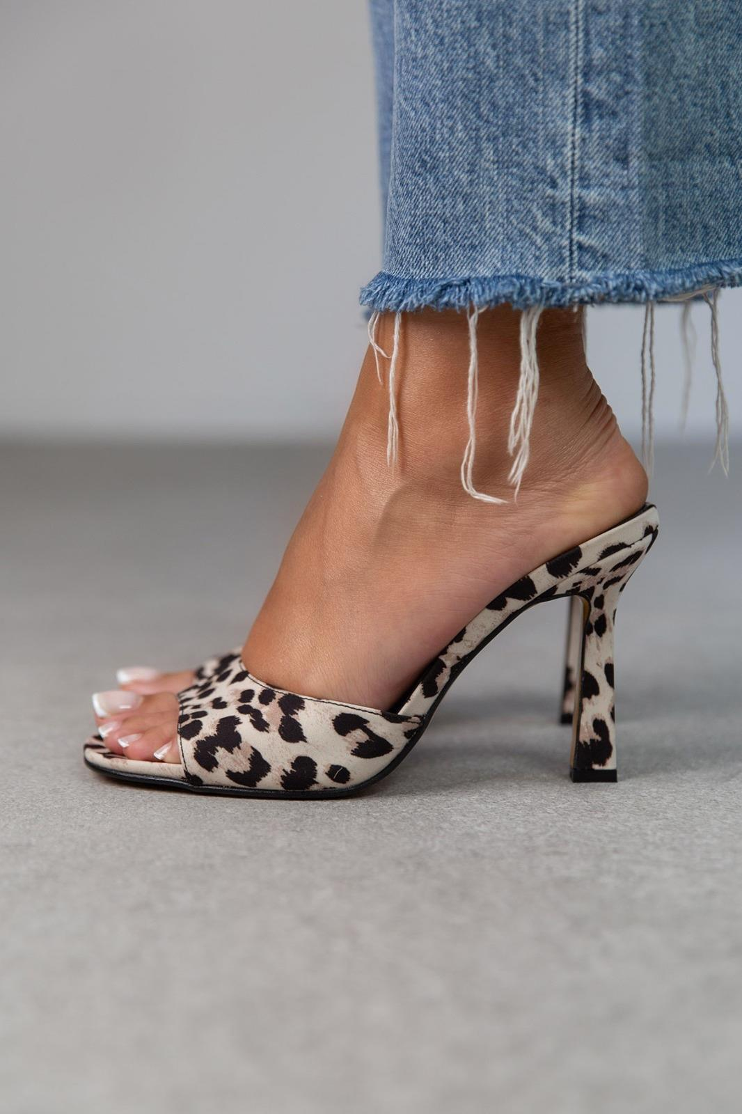 TRACY BEYAZ LEOPAR TERLİK LEO