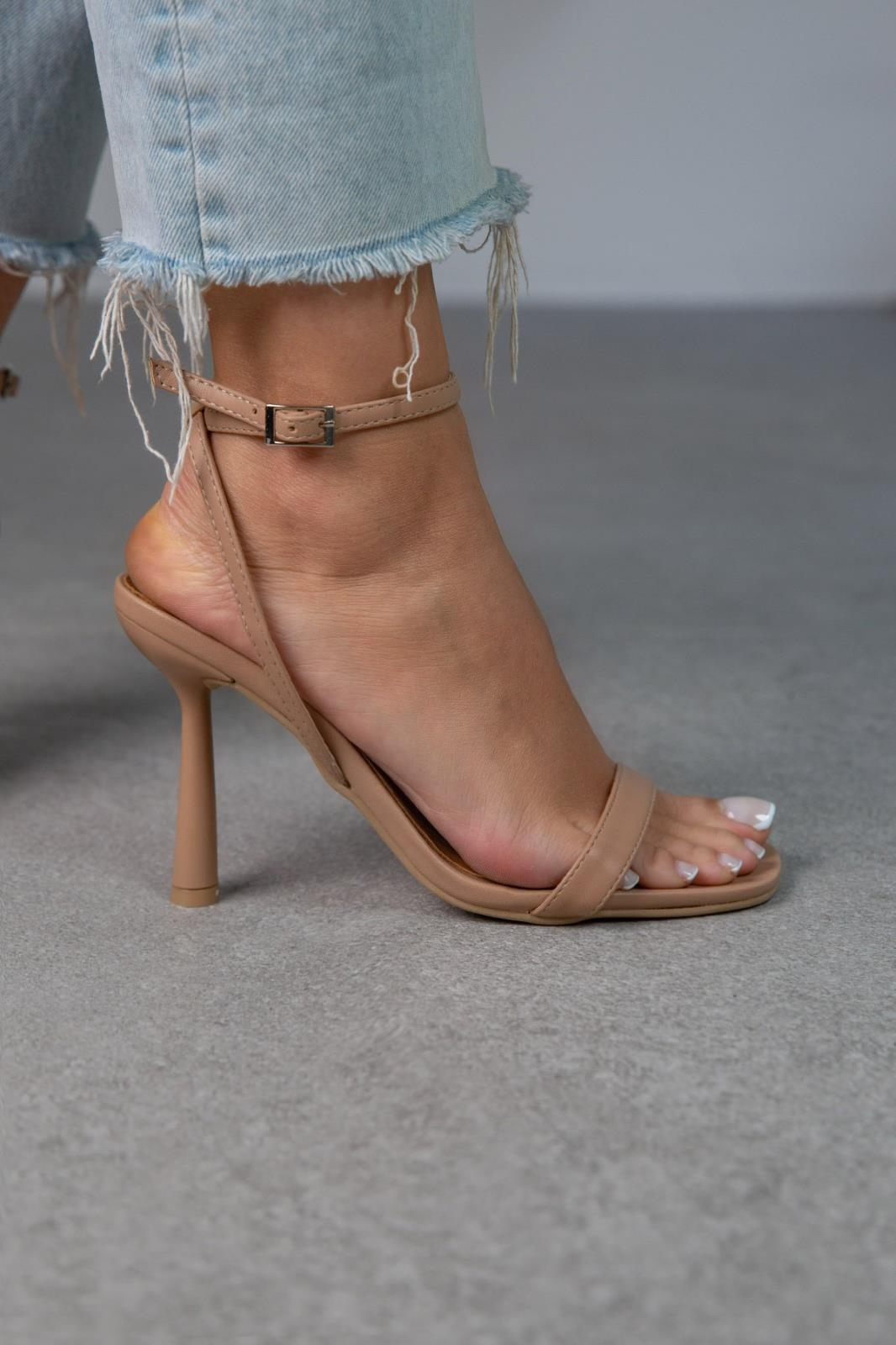 VANESSA TEN DERİ SANDALET TEN