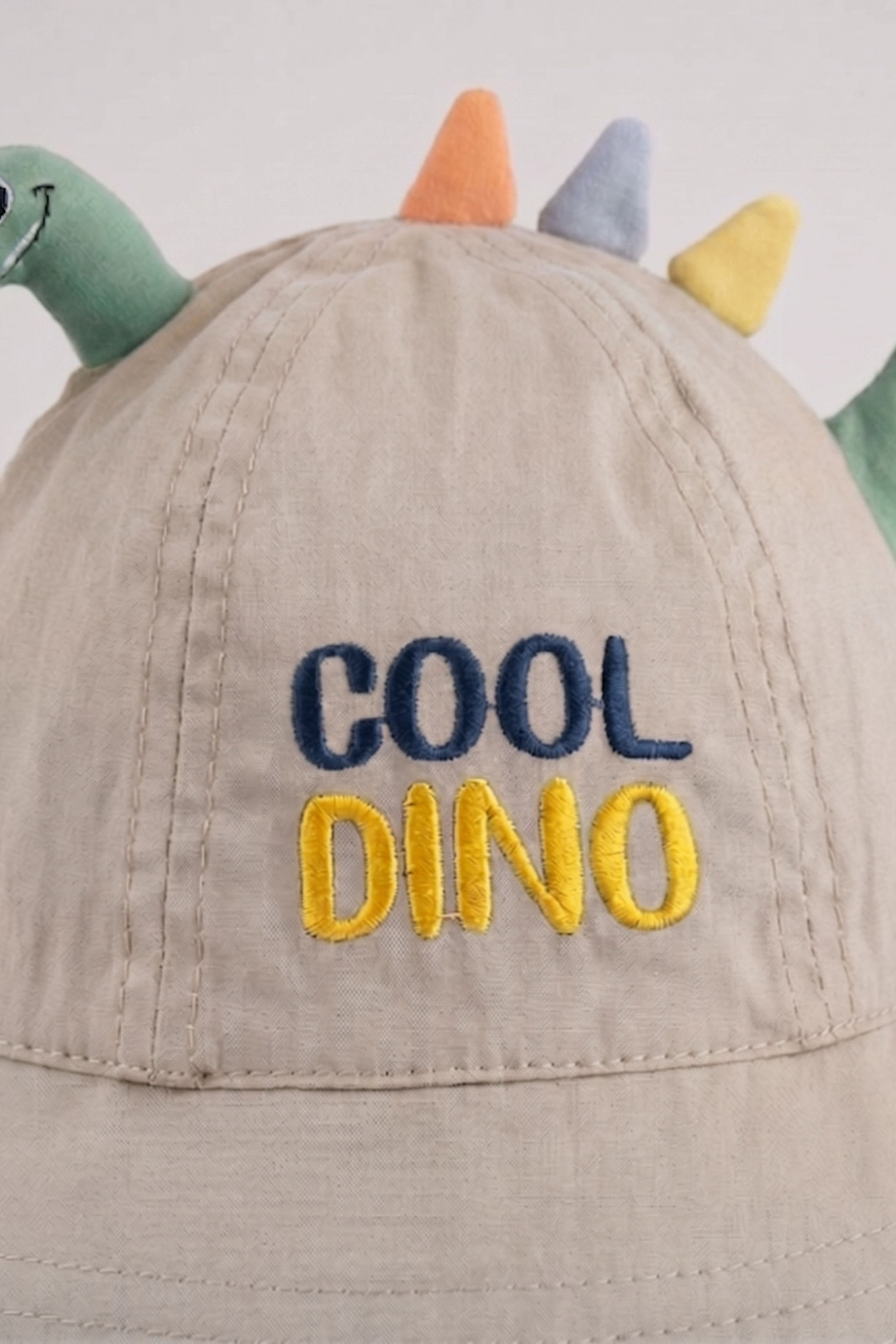 Erkek Çocuk Bej Cool Dino Nakışlı Fötr Şapka