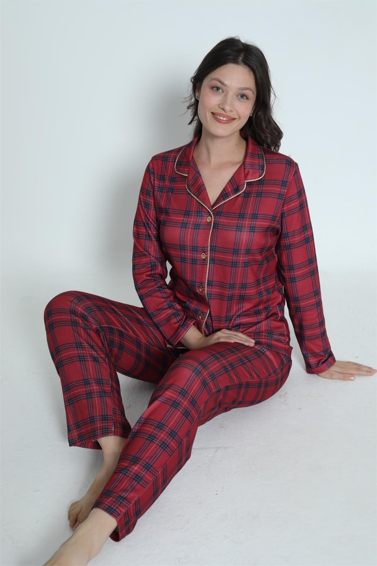 Kadın Önden Düğmeli Kırmızı Ekose Desen Pijama Üstü