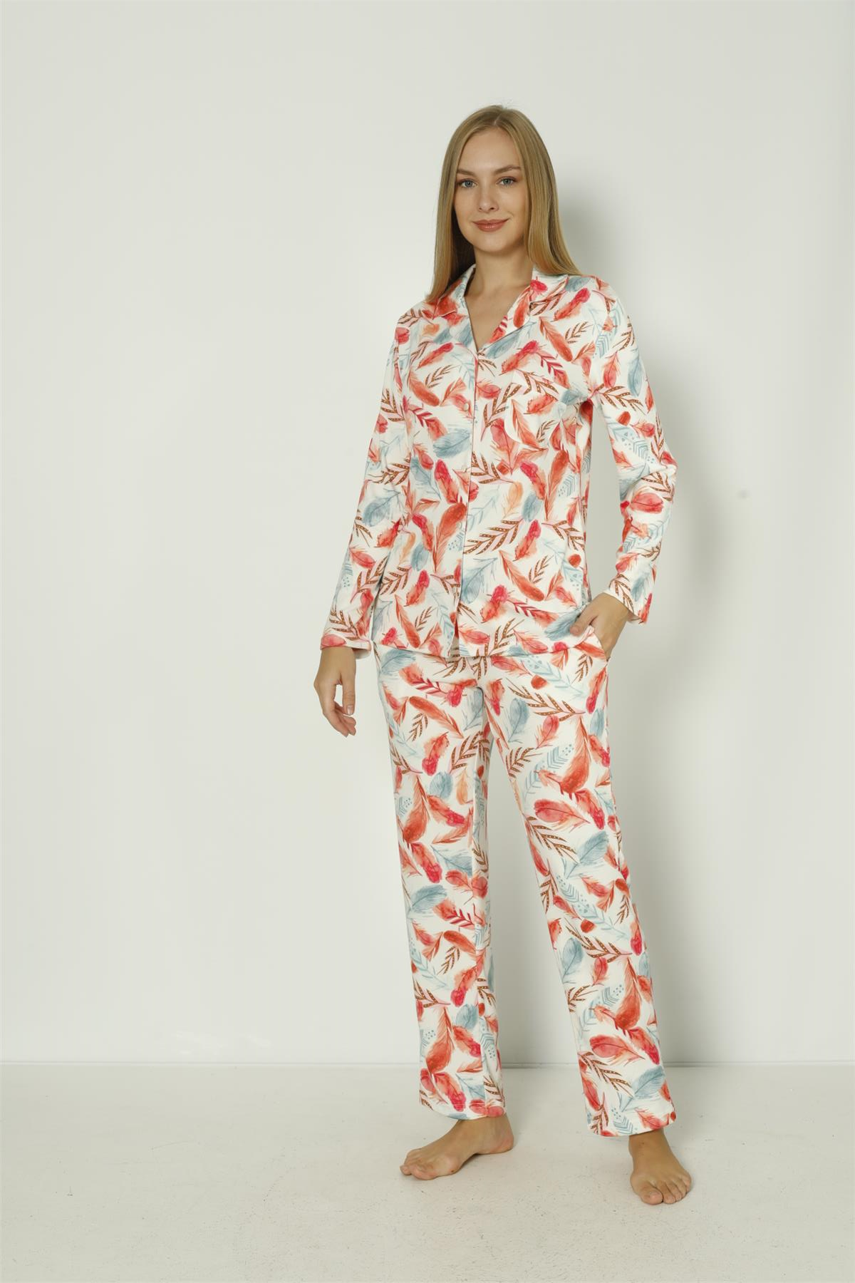 Kadın Önden Düğmeli Tüy Desenli Pijama Üstü