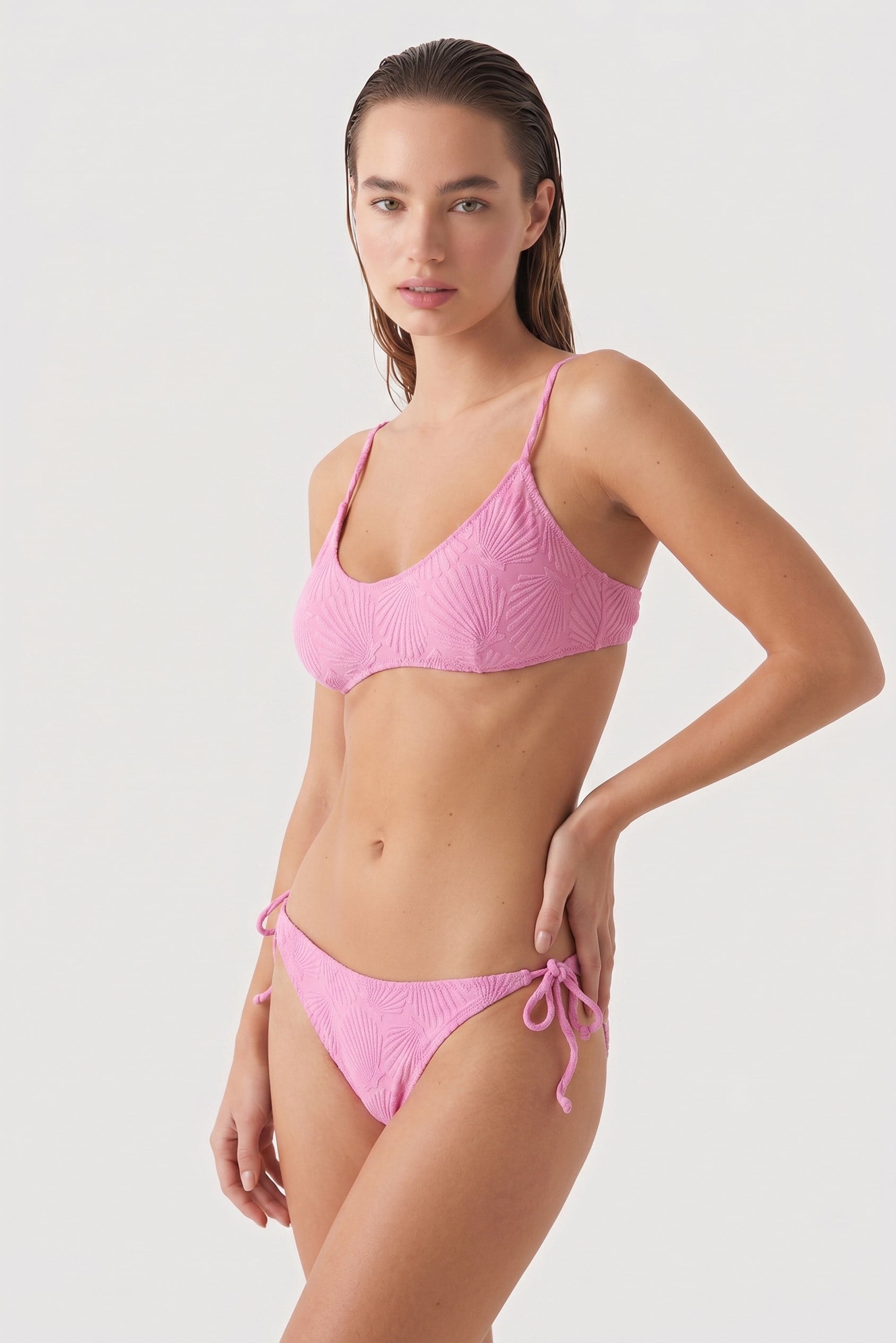 Kadın Pembe Deniz Kabuğu Desen Bikini Takım
