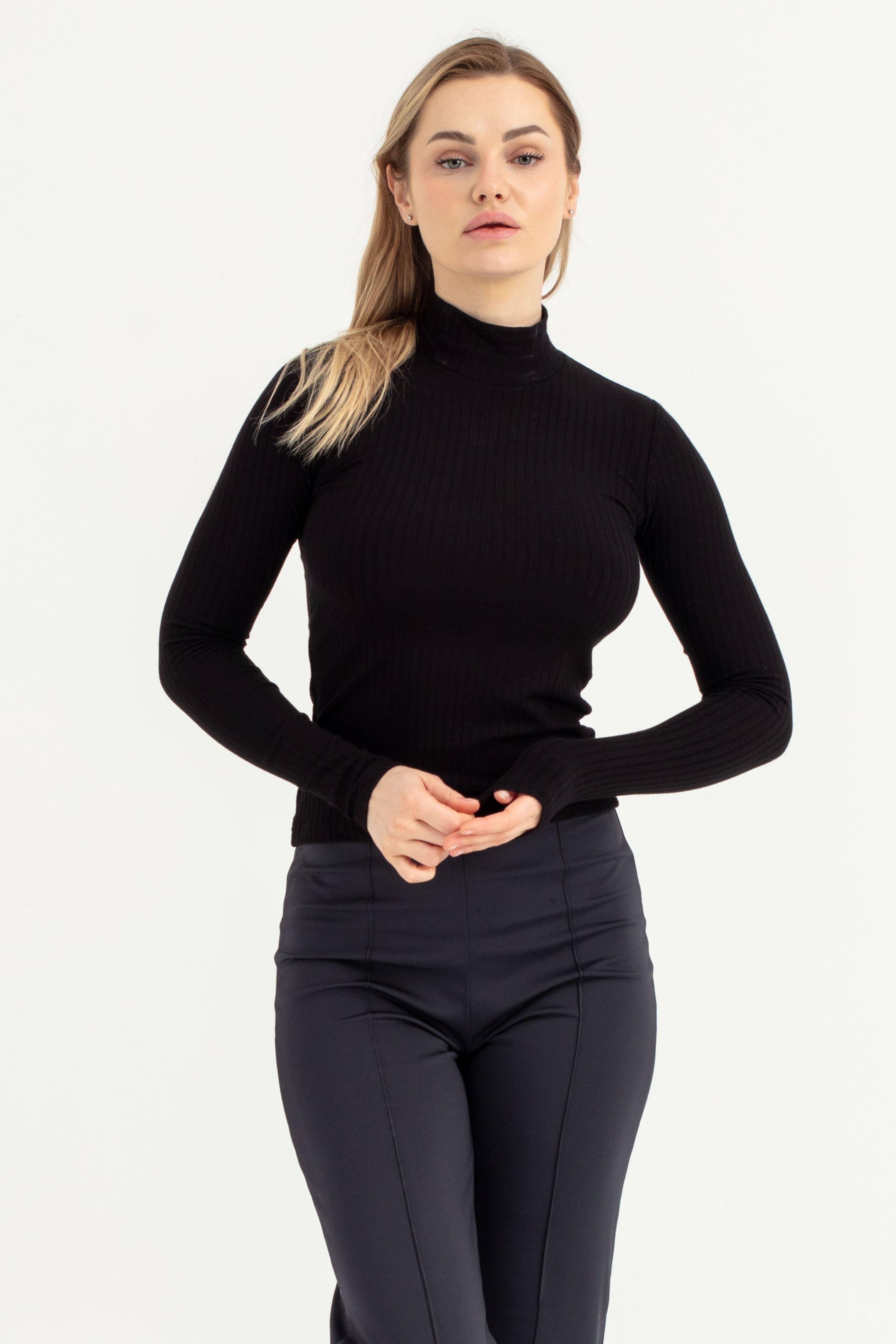 Kadın Siyah Dik Yaka Uzun Kol Body