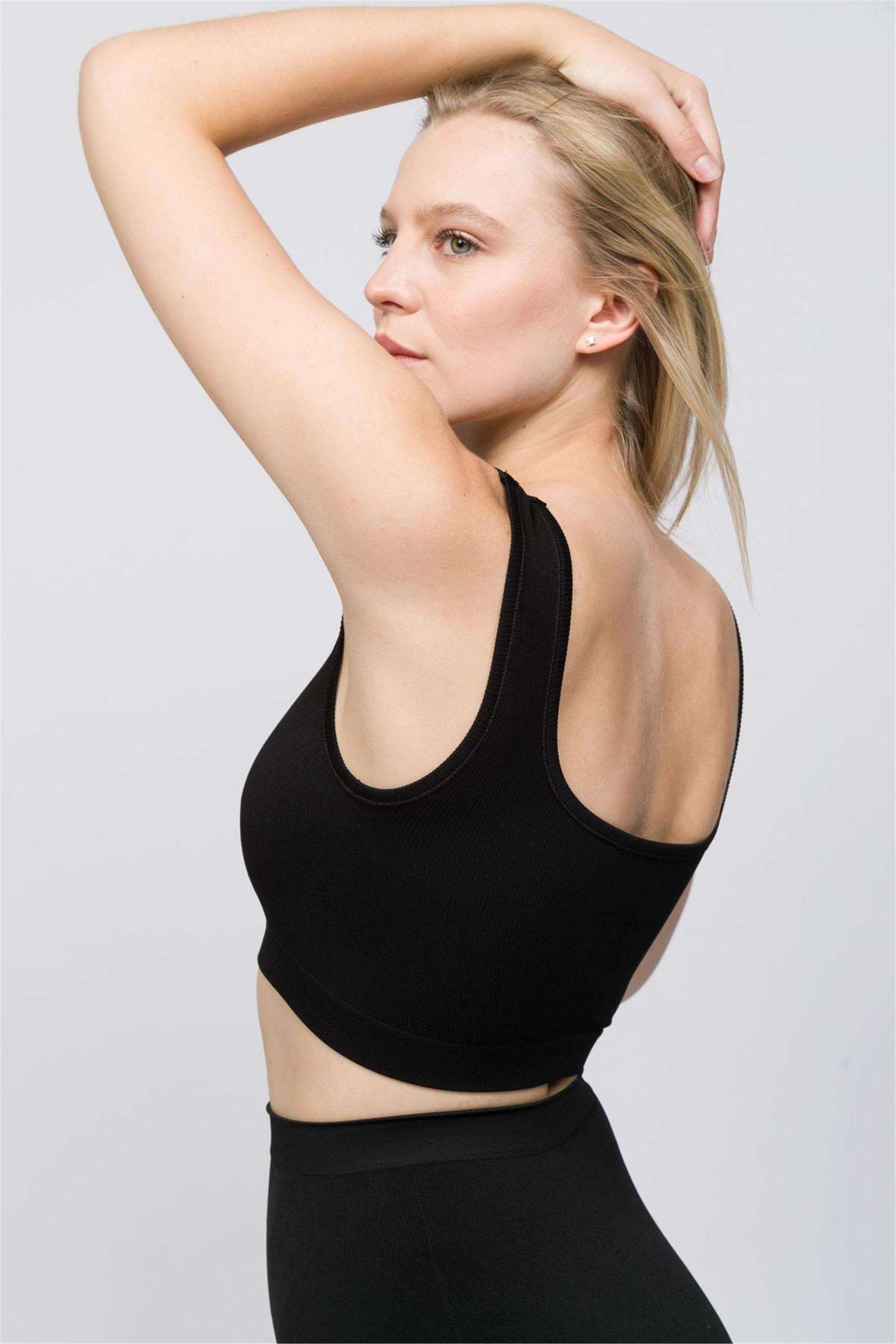 Kadın Siyah Fitilli Kısa Sporcu Crop