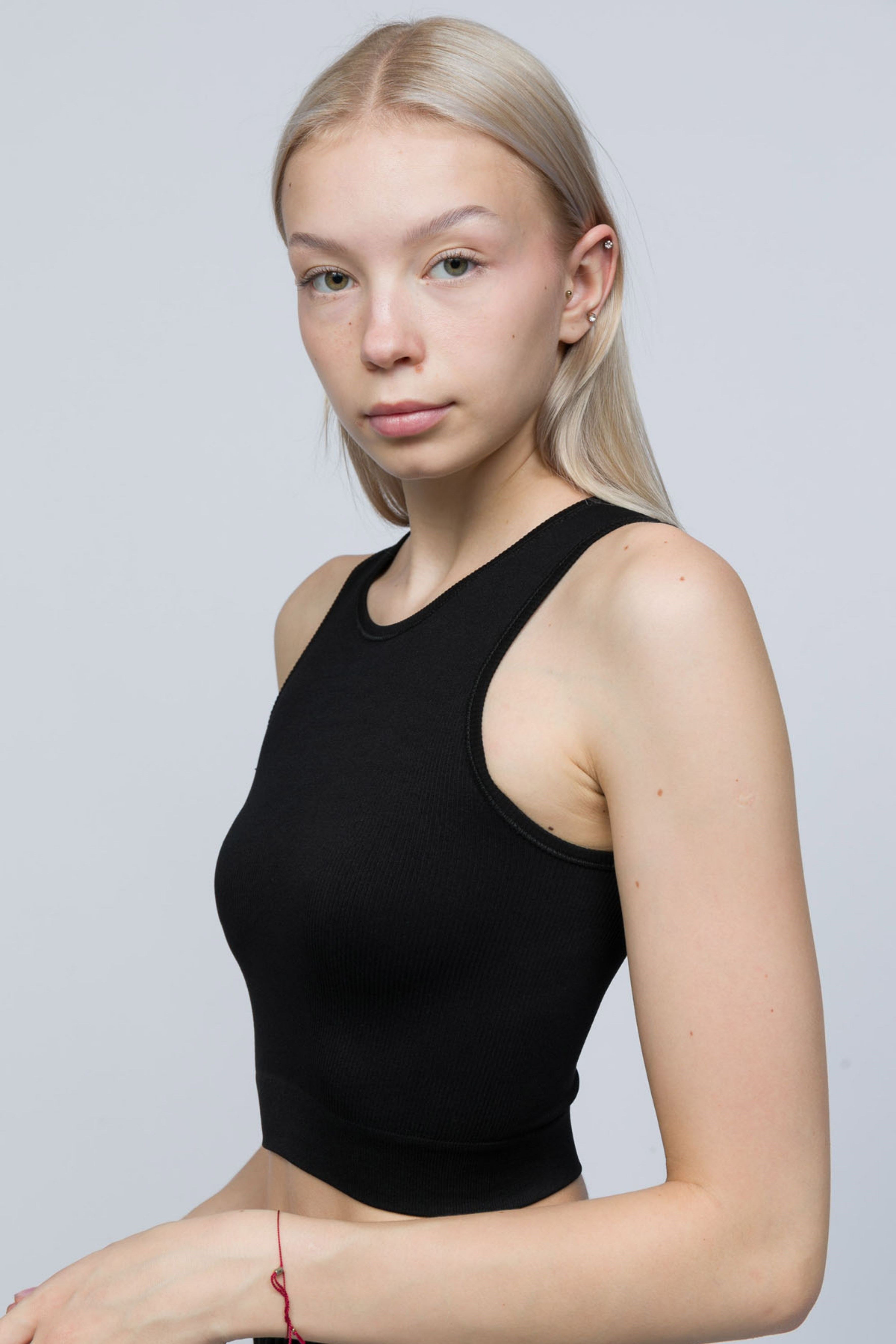 Kadın Siyah Fitilli Orta Boy Sporcu Crop