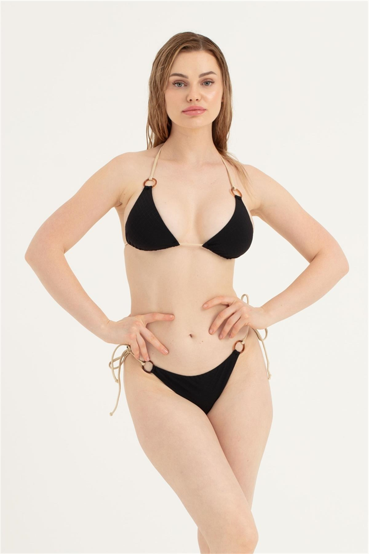 Kadın Siyah Halka Detaylı Bikini Takım