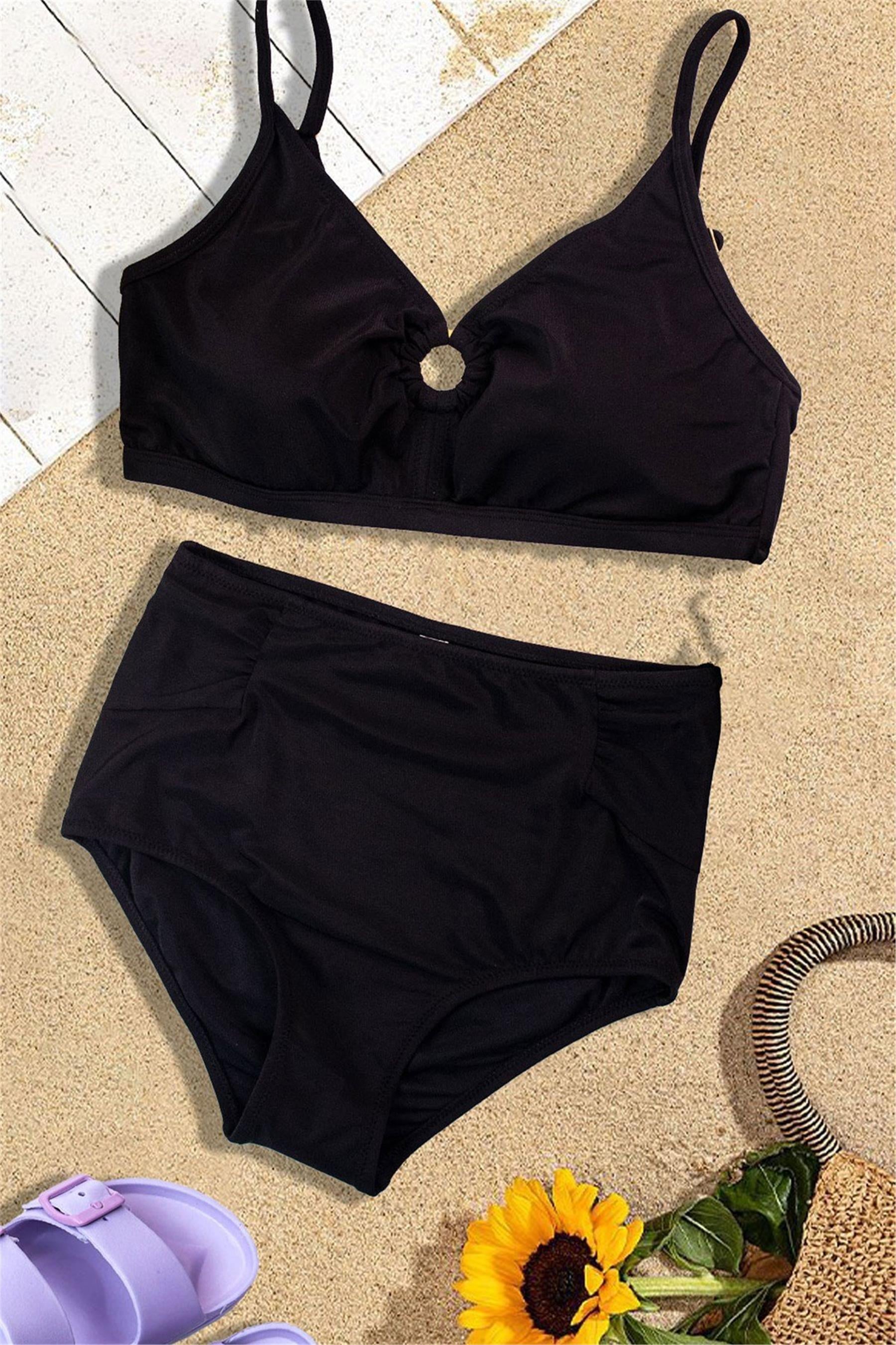 Kadın Siyah Halka Detaylı Bikini Üst