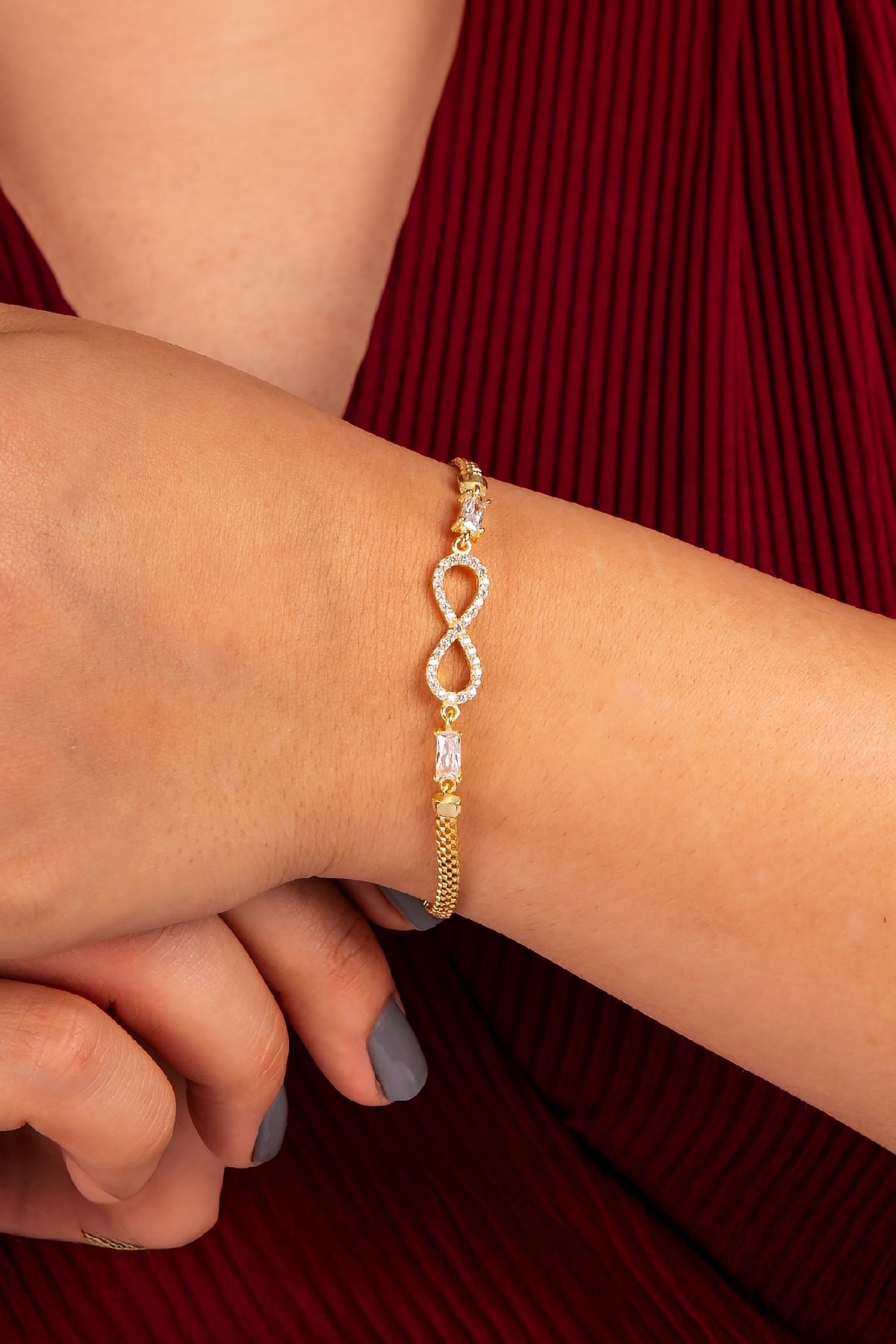 925 Ayar Gümüş Altın Kaplama Baget Taşlı Sonsuzluk Bayan Bileklik