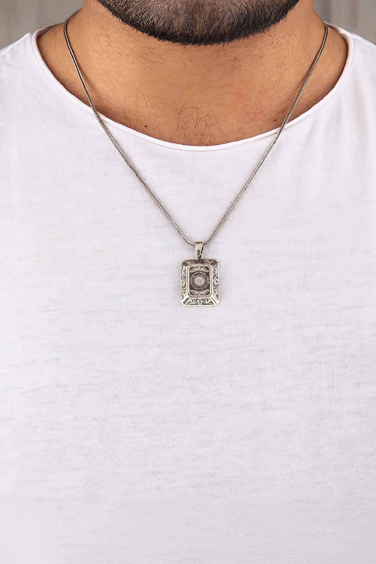 925 Ayar Gümüş Ayetel Kürsi Yazılı Karartmalı Erkek Cevşen Kolye