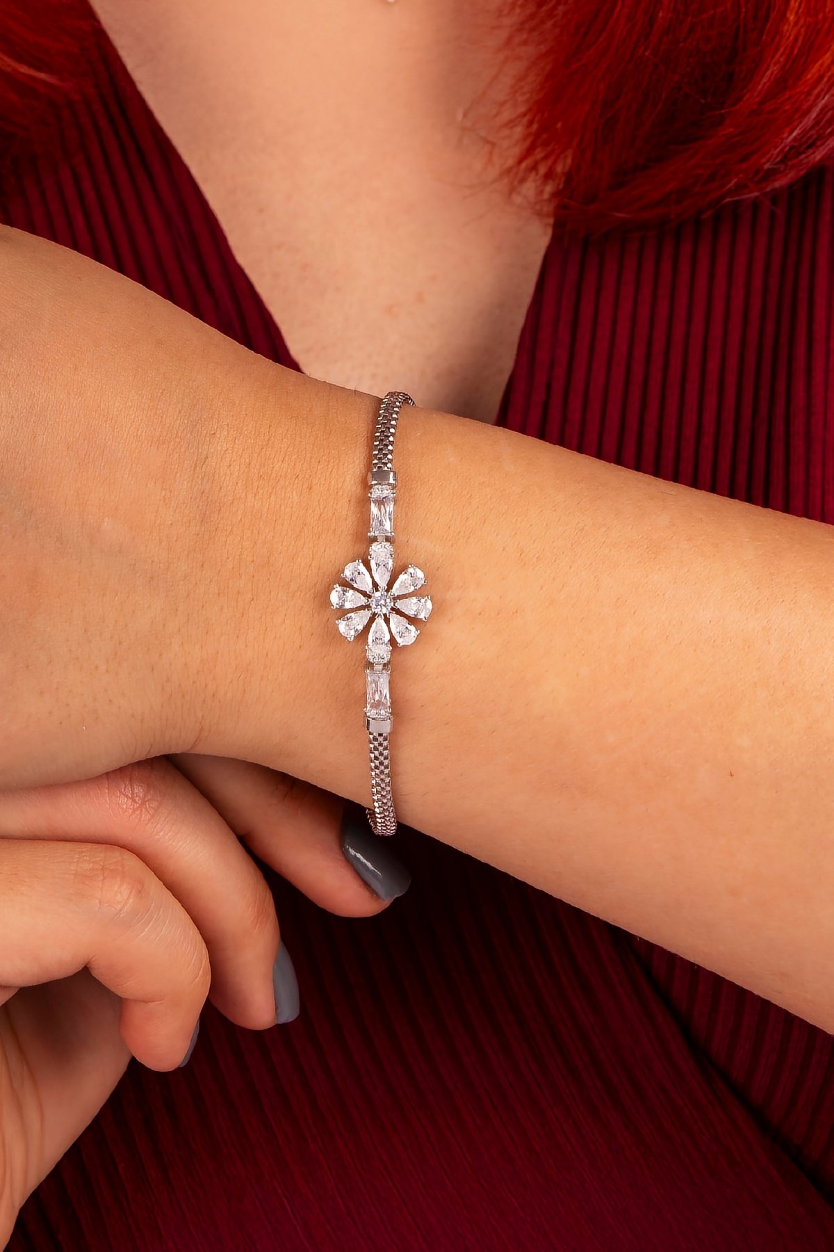 925 Ayar Gümüş Baget Taşlı Rodyumlu Lotus Küp Zincir Bayan Bileklik