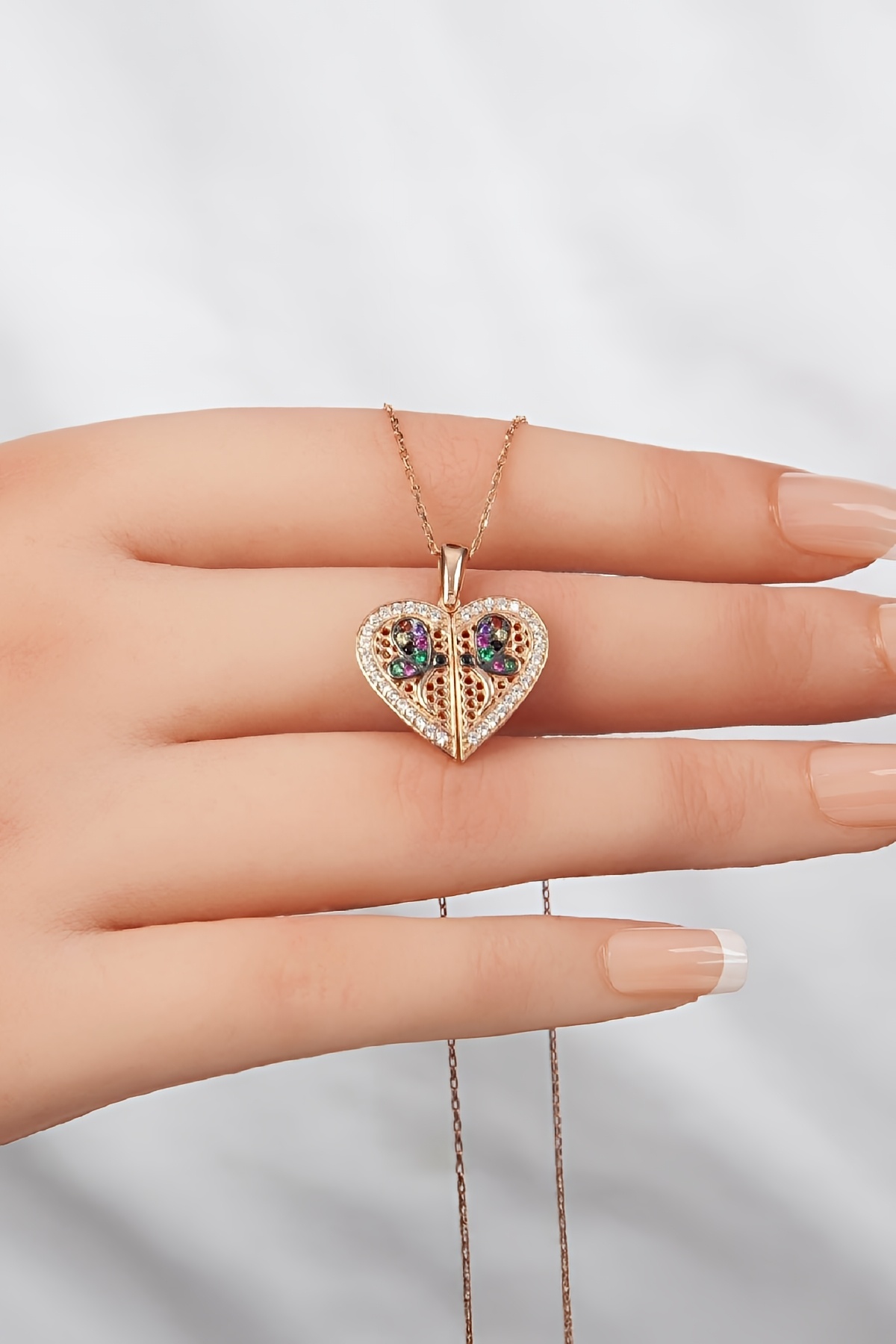 925 Ayar Gümüş İsimli Mix Taşlı Kalbimdeki Sır Bayan Kolye