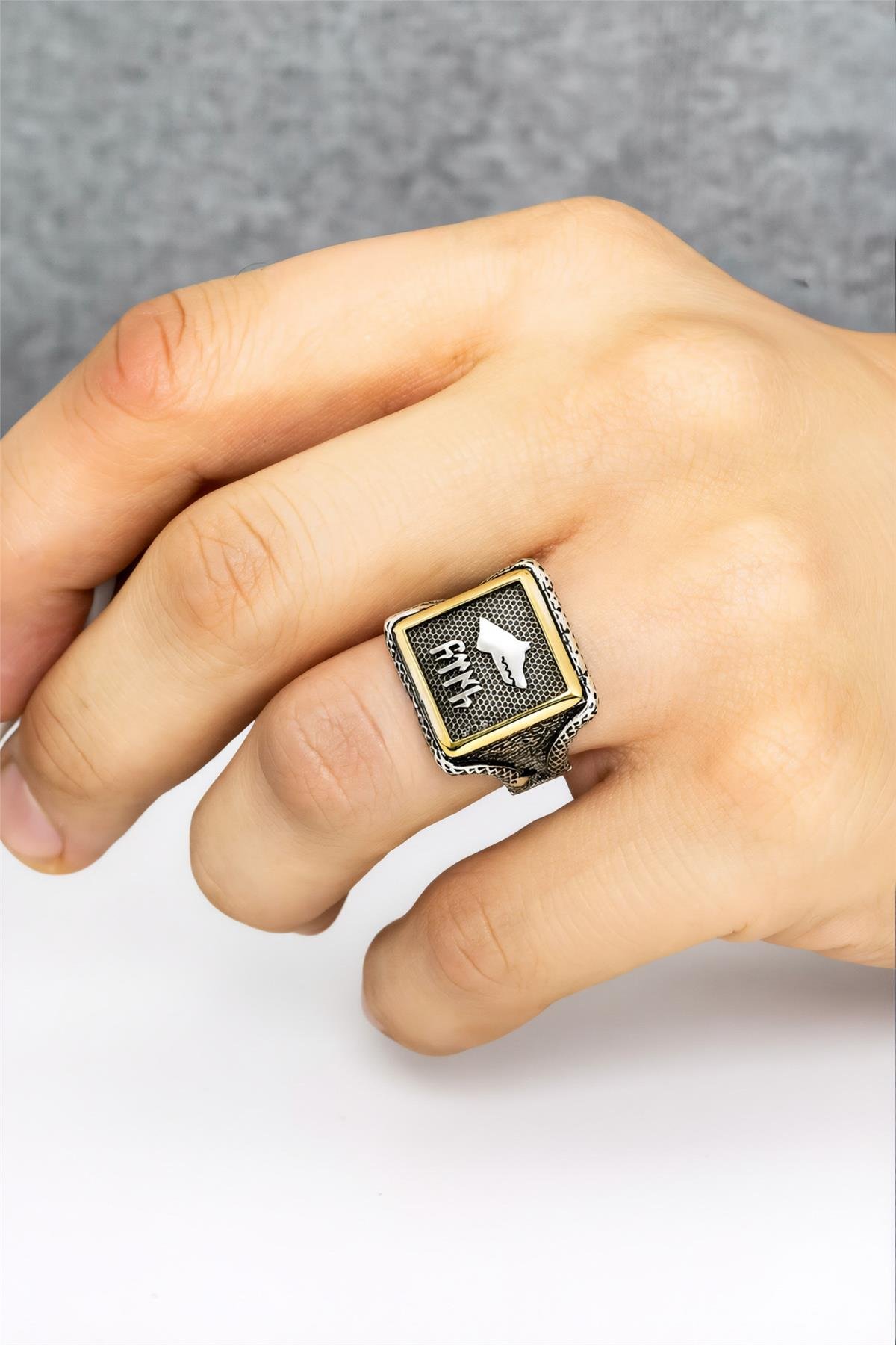 925 Ayar Gümüş Karartmalı Kurt Motifli Türk Yazılı Erkek Yüzük