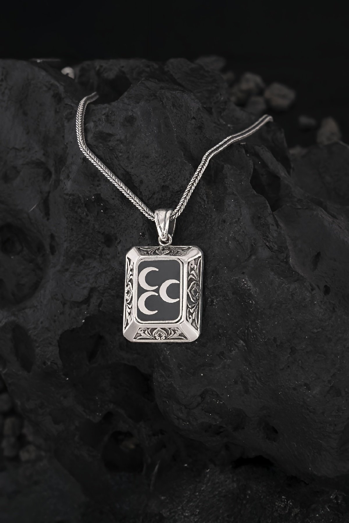 925 Ayar Gümüş Karartmalı Üç Hilal Erkek Kolye