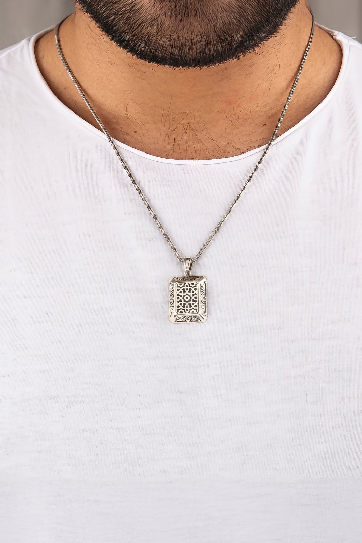 925 Ayar Gümüş Karartmalı Yıldız Motifli Erkek Kolye