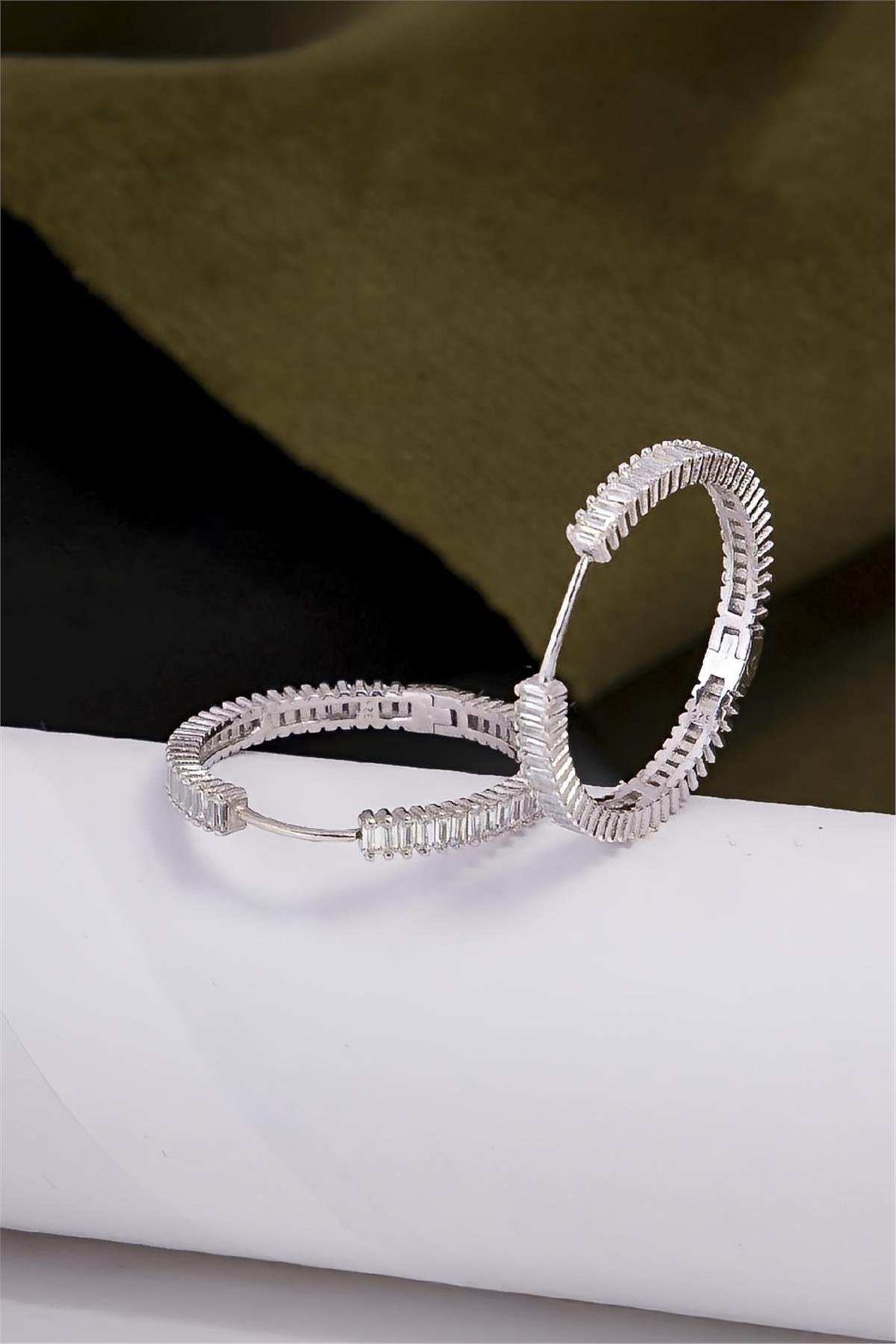 925 Ayar Gümüş Rodyumlu Baget Küpe