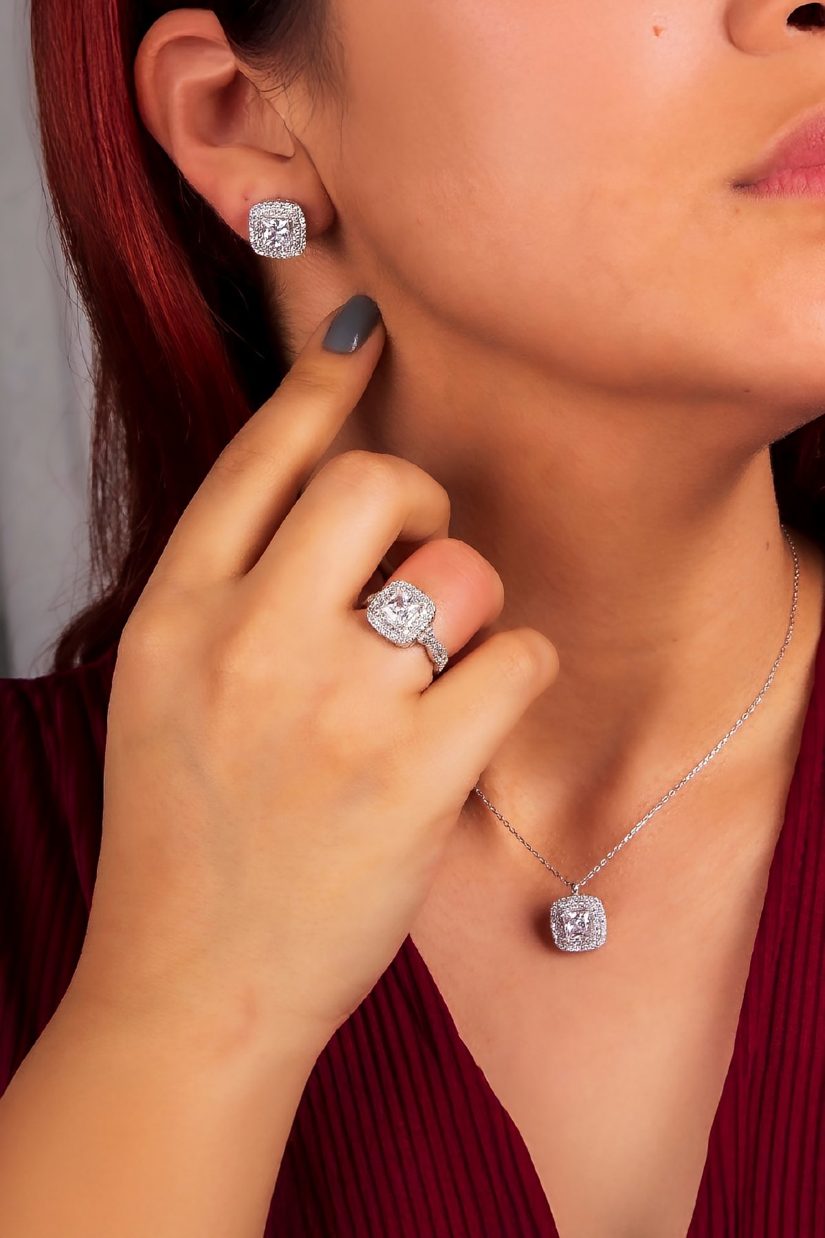 925 Ayar Gümüş Rodyumlu Full Zirkon Süslemeli Baget Bayan Takı Seti