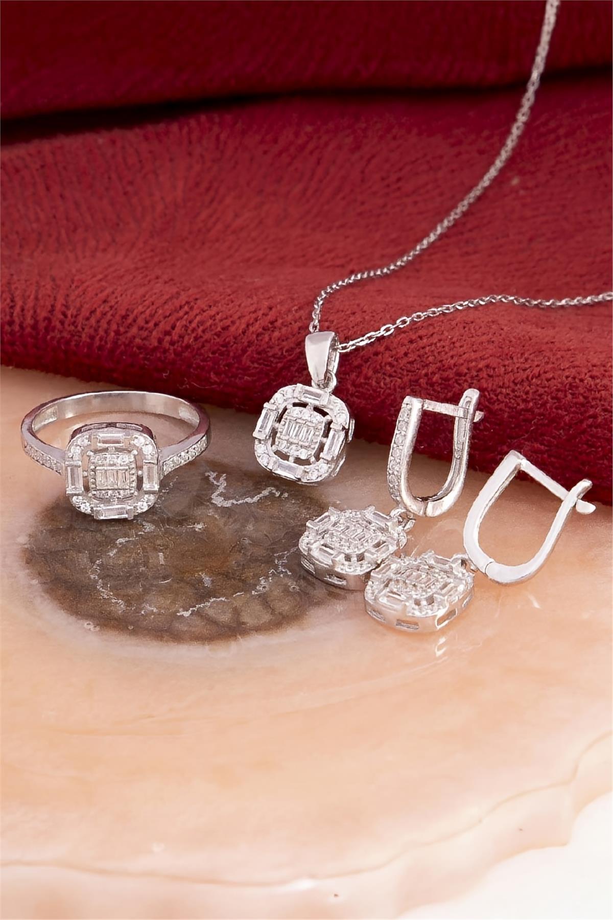 925 Ayar Gümüş Rodyumlu Zirkon Süslemeli Baget Bayan Takı Seti