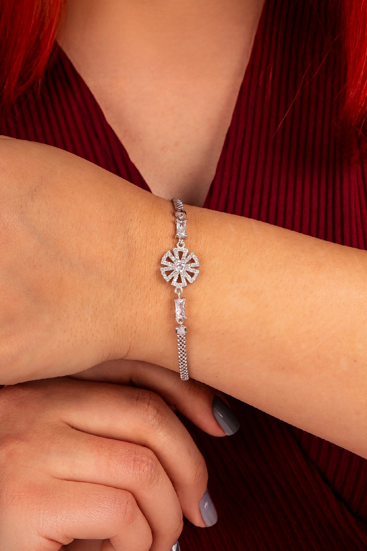 925 Ayar Gümüş Rodyumlu Zirkon Taşlı Baget Pervane Bayan Bileklik