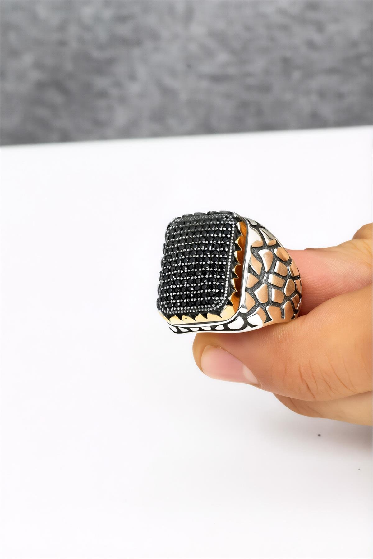 925 Ayar Gümüş Siyah Mikro Taşlı Erkek Yüzük