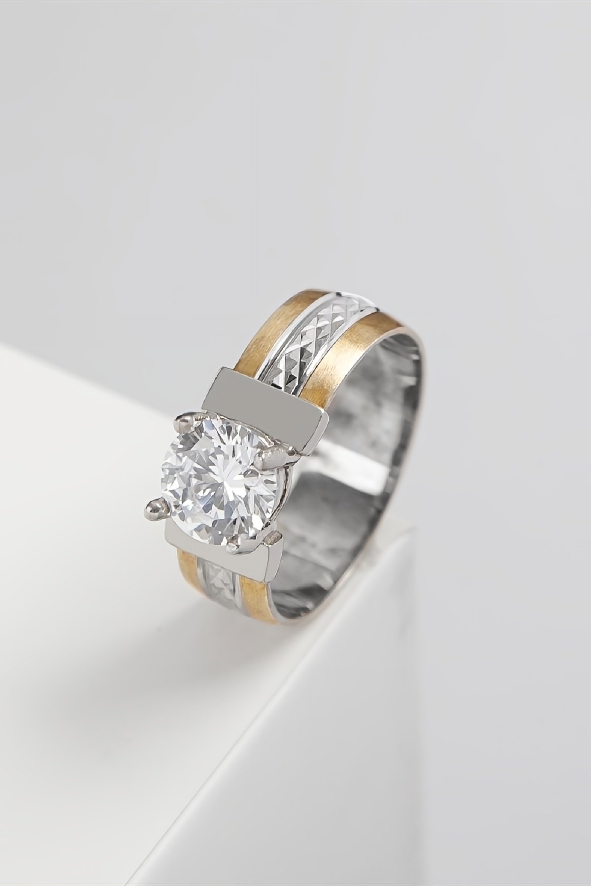 925 Ayar Gümüş Zirkon Taşlı Çift Renk Üç Sıra Bayan Alyans Yüzük