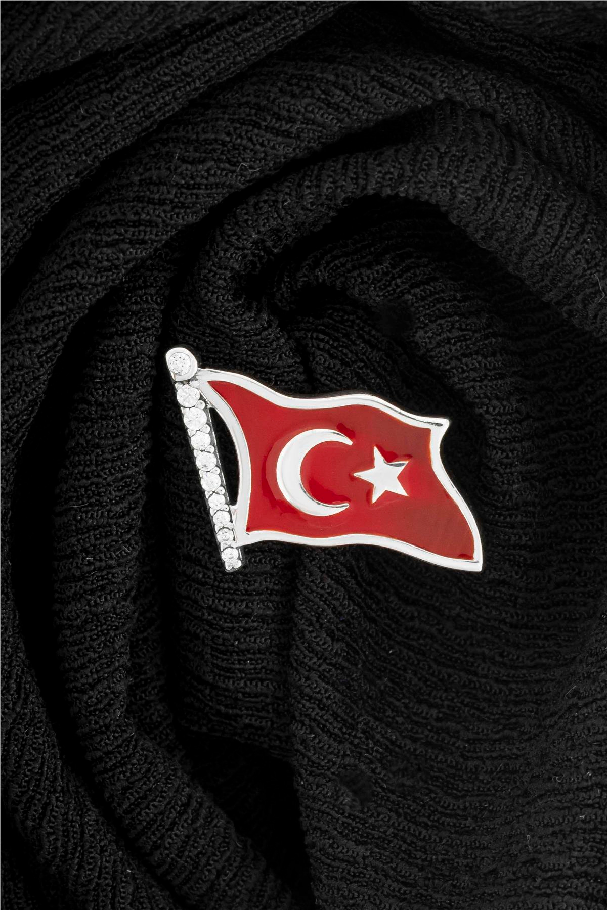 925 Ayar Gümüş Zirkon Taşlı Türk Bayrağı Bayan Rozet